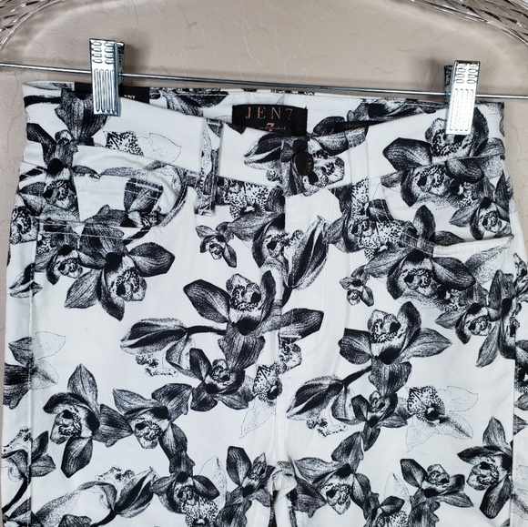 7 For All Man Kind Jen 7 White With Black Flowers Cropped Skinny Jean Sz 2 - Picture 4 of 11